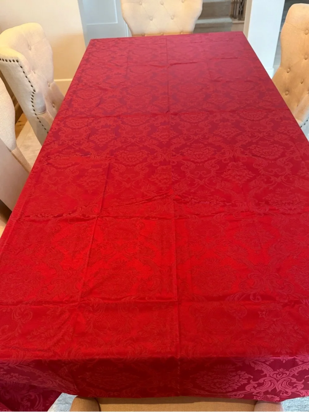 Regent Manor 66x118 Oblong Tablecloth Red Damask Banquet + 6 Napkins Set